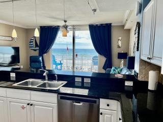 Panama City Beach, Beach Front Condo 207 - Panama City Beach - 2