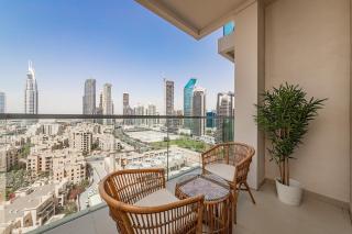 Bellevue Towers 2BR View Burj Khalifa - 1