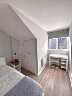 Fantastic City Centre Location - sleeps 5 - Galway - 2