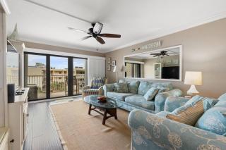 Castle Reef Two Bed, Two Bath Oceanview Condo - New Smyrna Beach - 2