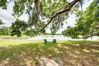 Lake Access and Private Patio Sunny Inverness Apt! - 9