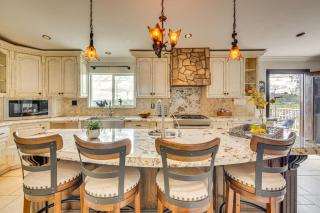 Near Wineries and Dining Exquisite Menifee Home! - Menifee - 3