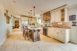 Near Wineries and Dining Exquisite Menifee Home! - Menifee - 4