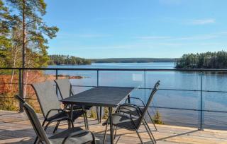 Beautiful Home In Årjäng With Lake View - Årjäng - 9