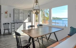 Beautiful Home In Årjäng With Lake View - Årjäng - 5