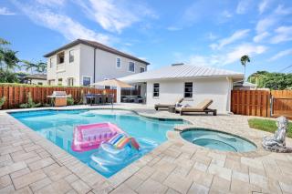 Gone Coastal - 1 Mile to Vanderbilt Beach! - Pool - Naples - 1