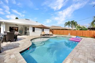 Gone Coastal - 1 Mile to Vanderbilt Beach! - Pool - Naples - 2