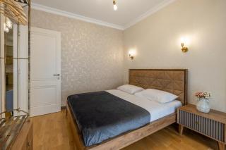 Rustaveli Avenue Hub - Tbilisi - 1