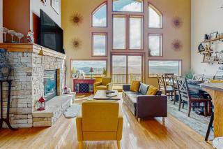 600 Overlook Pass #1B - 0