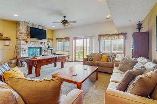 600 Overlook Pass #1B - 1