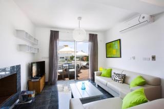 Luxury Cyprus Villa Indigo Villa Private Pool Sea View 1 Bdr Paphos - Paphos - 2