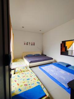 Cheery Home Surabaya 10 mins toll near Pakuwon Mall - Surabaya - 9