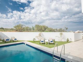 Villa Olive Bronze, Luxurious 2Bdr With Pool, Close To Protaras Strip And Beach - Protaras - 3