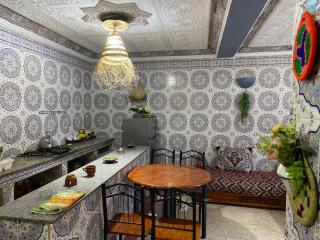 Beachside Balcony Retreat - 7