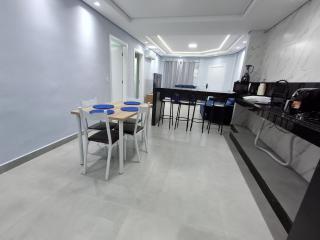 Conforto em Ubatuba - Apartamento novo com 2 Suítes, Ar Condicionado e Churrasqueira Privativa - Ubatuba - 0