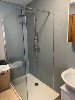 Tower House Ground Floor Apartment - - 2