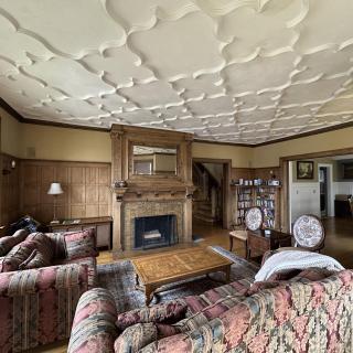 Historic Tudor with River Views & Fun Gaming Room - Davenport - 7
