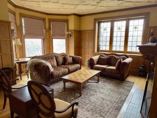 Historic Tudor with River Views & Fun Gaming Room - Davenport - 6