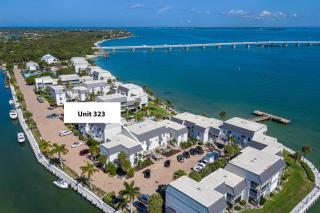 Mariner Pointe 323 - 9