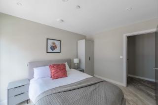 Central Birmingham Beautiful 2 Bedroom Apartment - 2