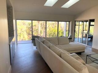Bentley Beach House - Sanibel - 2