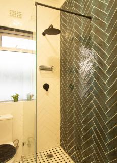 Secure, quiet, studio retreat in Green Point - 8