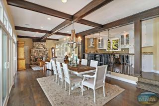 Four Gables on Green Lake- Luxury Lakefront Home w/Water Views from Every Room! - East Troy - 8