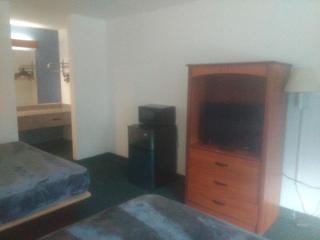 King Bed Hotel Studio 109 - Livingston - 7