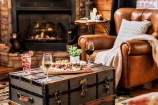Quaint & Cozy - Great location - Hot Tub - BBQ - Pigeon Forge - 1