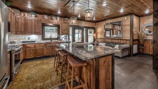 Jazzy's Cozy Creekside - 4