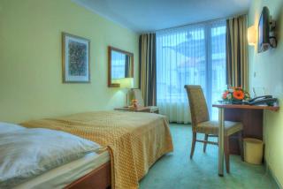 Hotel Riviera Stellia - Petrovac na Moru - 2