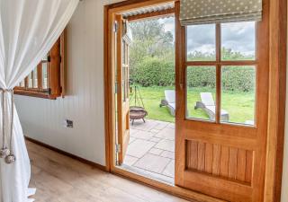 The Butterfly Hut - Bronllys - 3