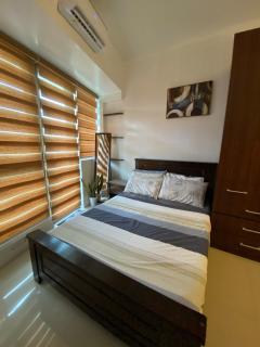 Prime Location and Affordable Studio Condo in Legaspi Village, Makati with City view - 8