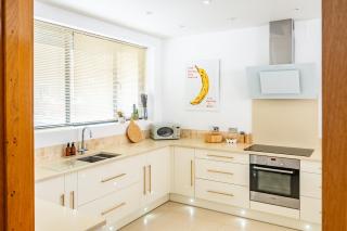 Swift Host - Sleeps up to 6 - Panoramic Views - City Centre - Parking - Norwich - 5