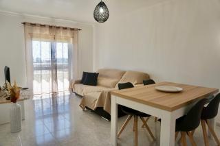 Sunny 1-Bedroom Apartment in Alvor - Balcony, AC & Wi-Fi - 0