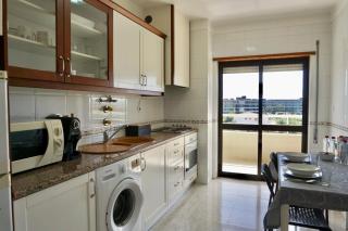 Cozy Alvor Retreat - Sunset Balcony, Wi-Fi & AC - 1