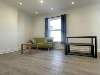 Modern Flat in PE1 City Centre - 7
