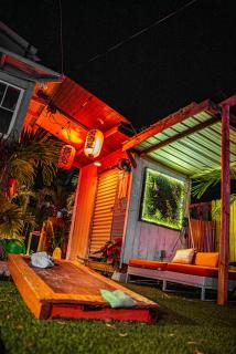 World Solo Travel's Welcomed At St Pete Home - St Petersburg - 9
