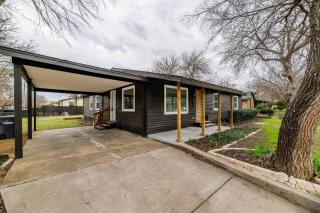 Spacious McKinney Bungalow - 4 Bedrooms - McKinney - 0