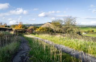 Beautiful Cottage, stunning views, Hot Tub, Sleeps 10! - Todmorden - 6