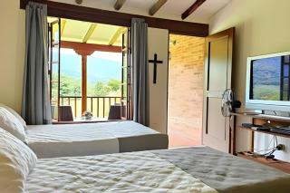 Reserva tu casa rodeada de naturaleza en Villeta - Villeta - 8