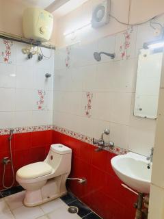 2bhk house at 1st floor fully furnished, with ACs - Hyderabad - 7
