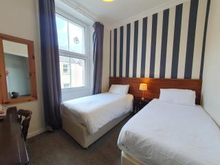 The Royal Hotel - 9