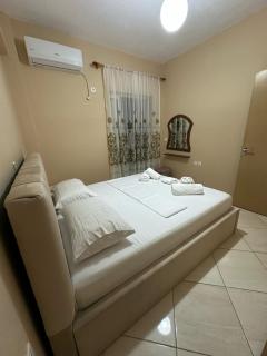 Tote's Sea View Apartament - Sarandë - 6