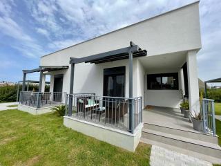 Neo-Residence - - 9