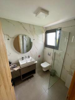 Neo-Residence - - 2