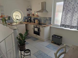 City Nest - Große gemütliche Ferienwohnung mit Terrasse, zentral gelegen, für Paare, Familien und Hunde! - Göttingen - 1
