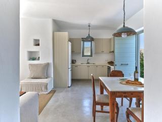 Villa Joy with private pool, close to Naoussa - Kóstos - 1