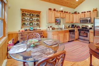 Fish, Hike and Explore Cozy Home in Beech Mountain! - Beech Mountain - 1
