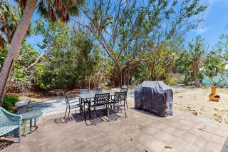 Guava Getaway - Holmes Beach - 6
